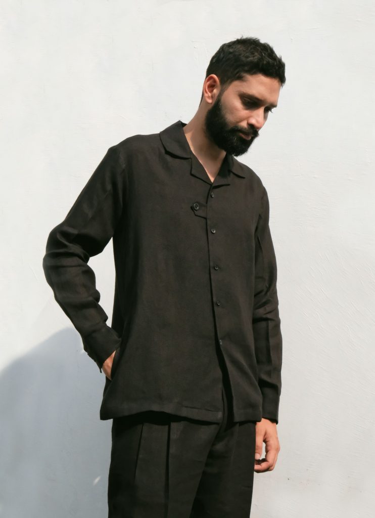Black Linen Shirt With Notched Collars - Up a Knot By Turn Black